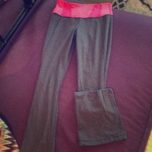 Lululemon legging boot leg bottom